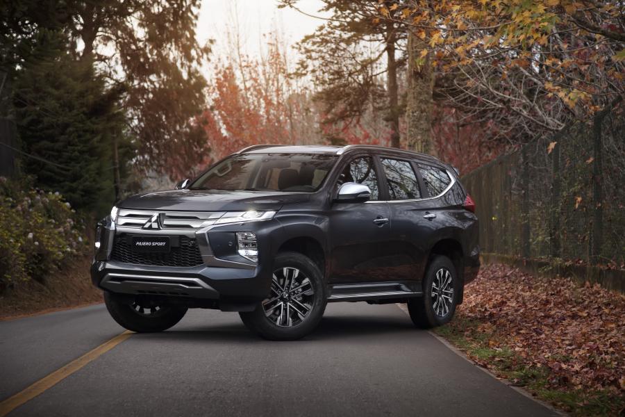  Mitsubishi Pajero Sport HPE-S 2020 года  (LA) (фото 10 из 38)